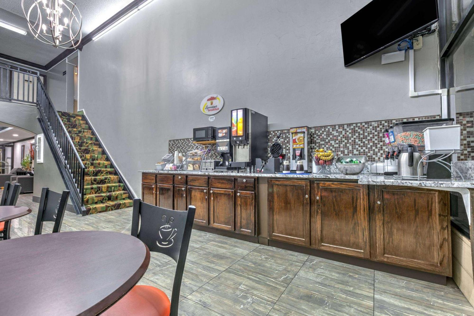 Super 8 By Wyndham Grand Prairie North Motel Ngoại thất bức ảnh
